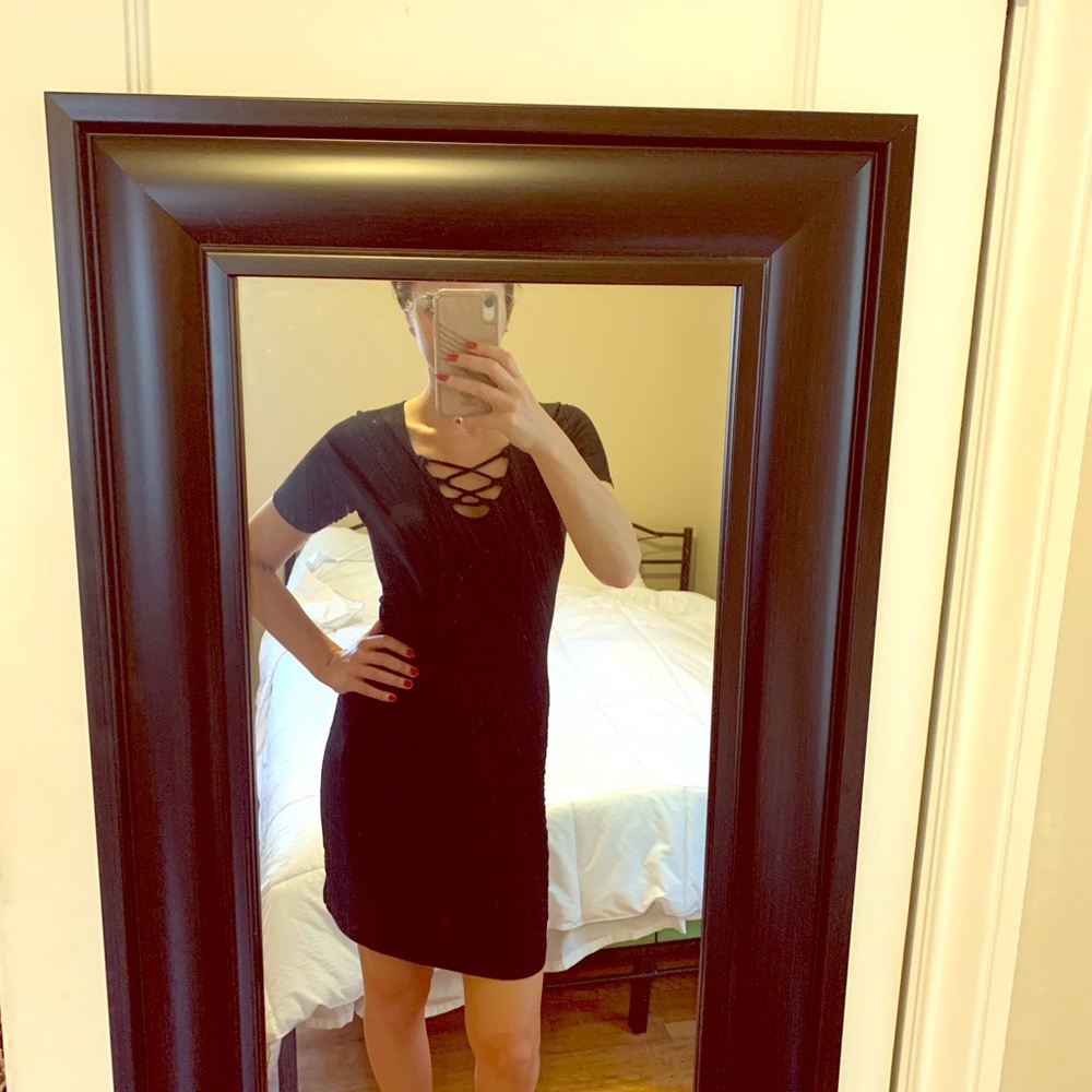 LBD with cross cross tie at the front